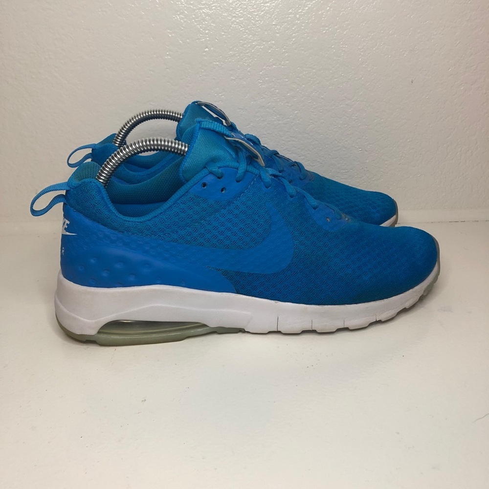 Nike Air Max Motion LW Shoes